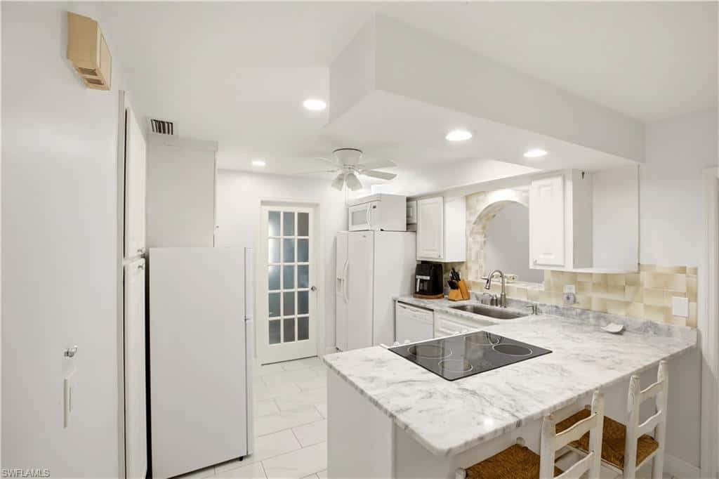 1736 Bonnie Ct, Fort Myers, photo 4