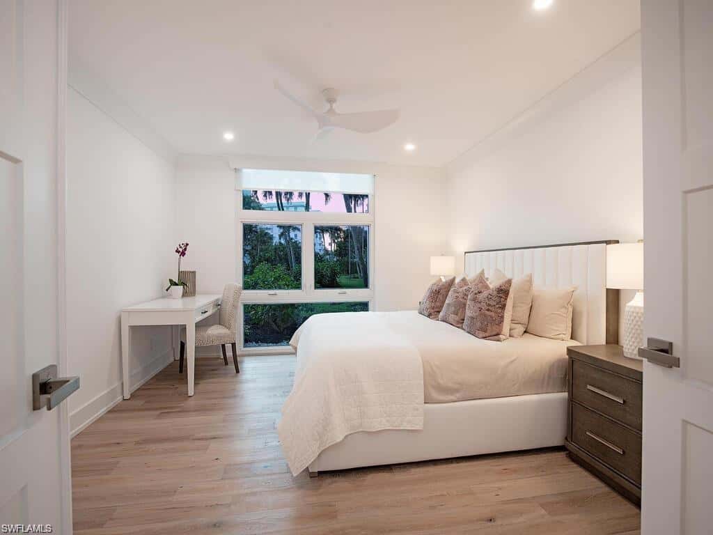 400 Park Shore Dr #102, Naples, photo 18