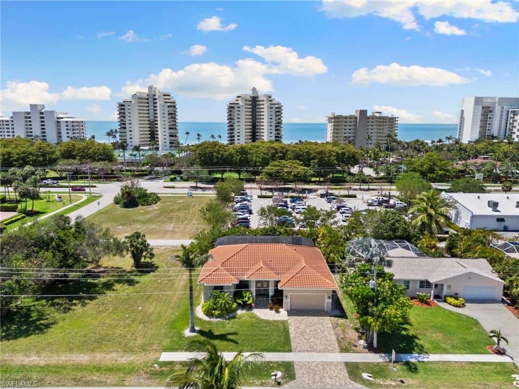 724 Seagrape Dr, Marco Island, photo 7