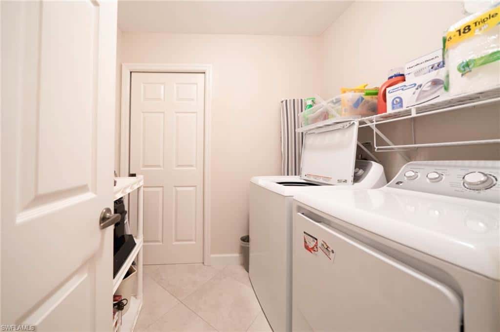 440 Wiggins Lake Ct #201, Naples, photo 32