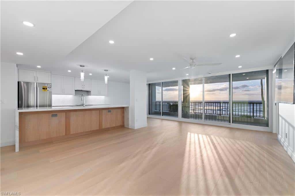 2388 Gulf Shore Blvd #204, Naples, photo 6
