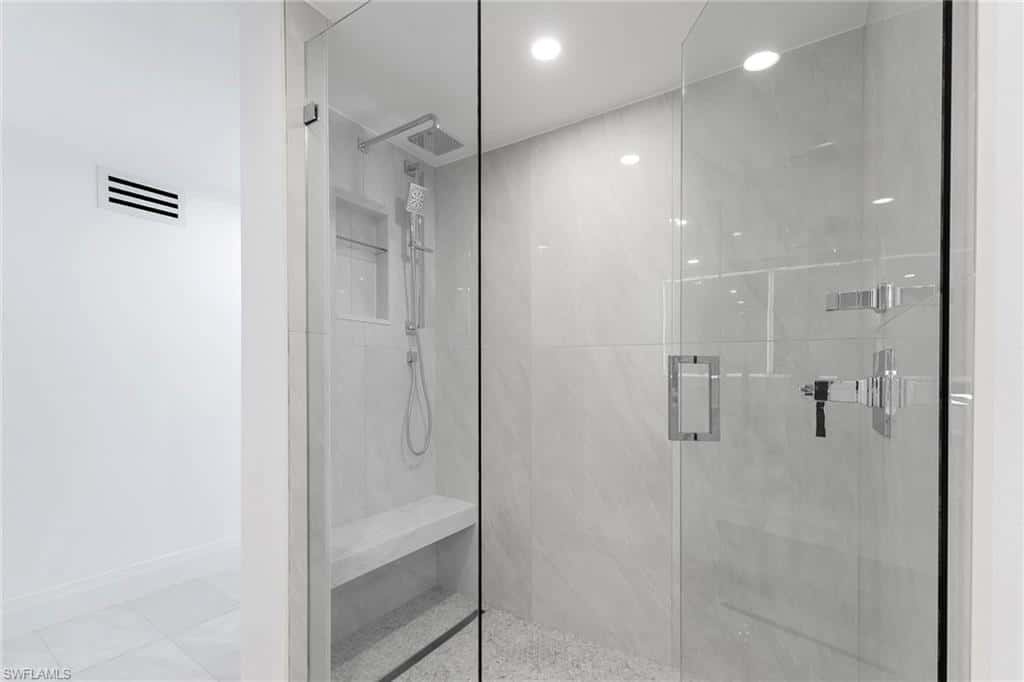2388 Gulf Shore Blvd #204, Naples, photo 22