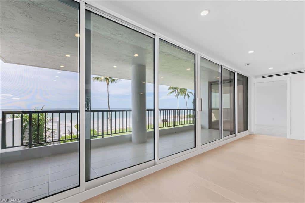 2388 Gulf Shore Blvd #204, Naples, photo 5
