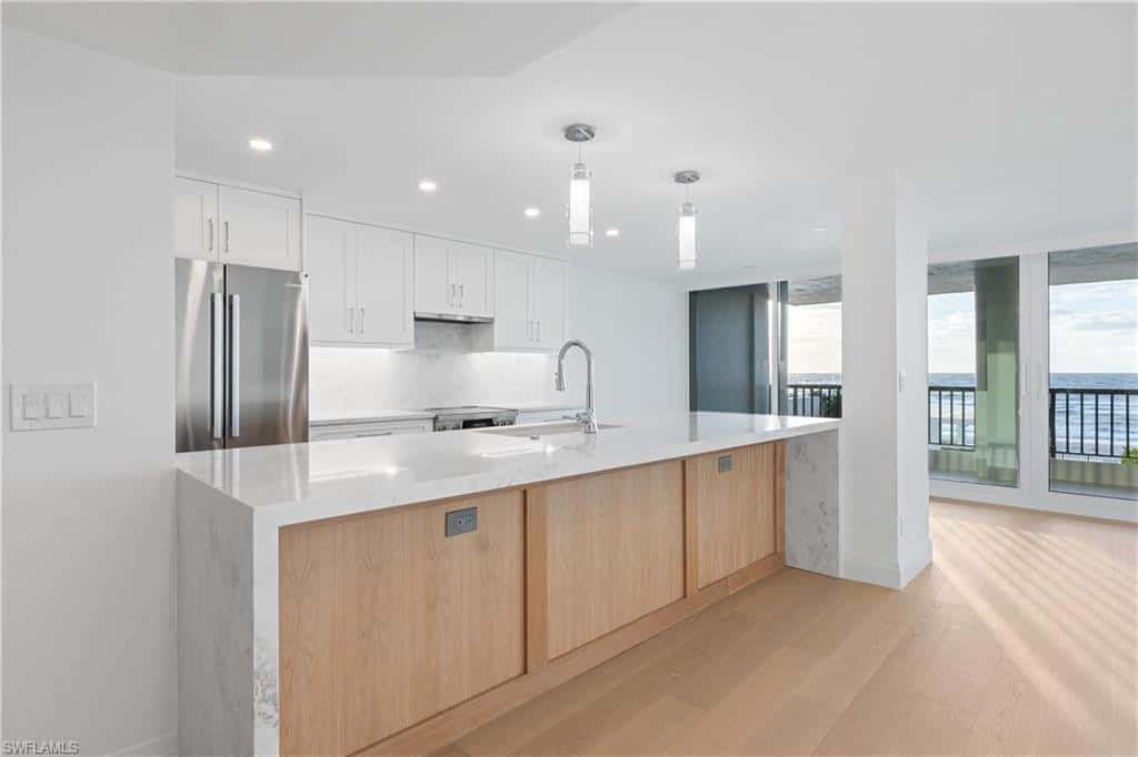 2388 Gulf Shore Blvd #204, Naples, photo 9