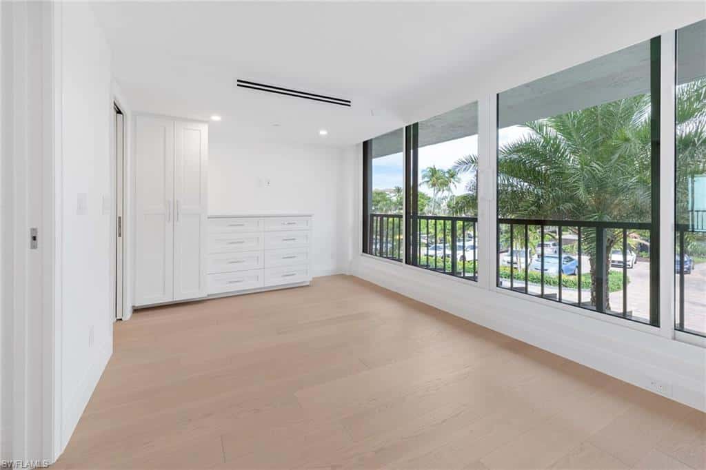 2388 Gulf Shore Blvd #204, Naples, photo 24