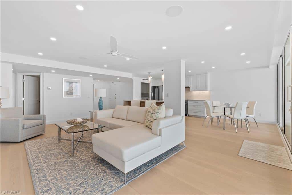 2388 Gulf Shore Blvd #204, Naples, photo 11