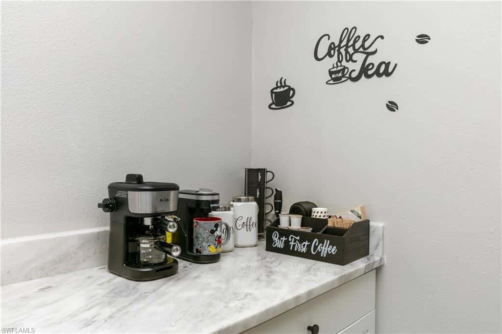 5608 Mandarin Ct, Davenport, photo 7
