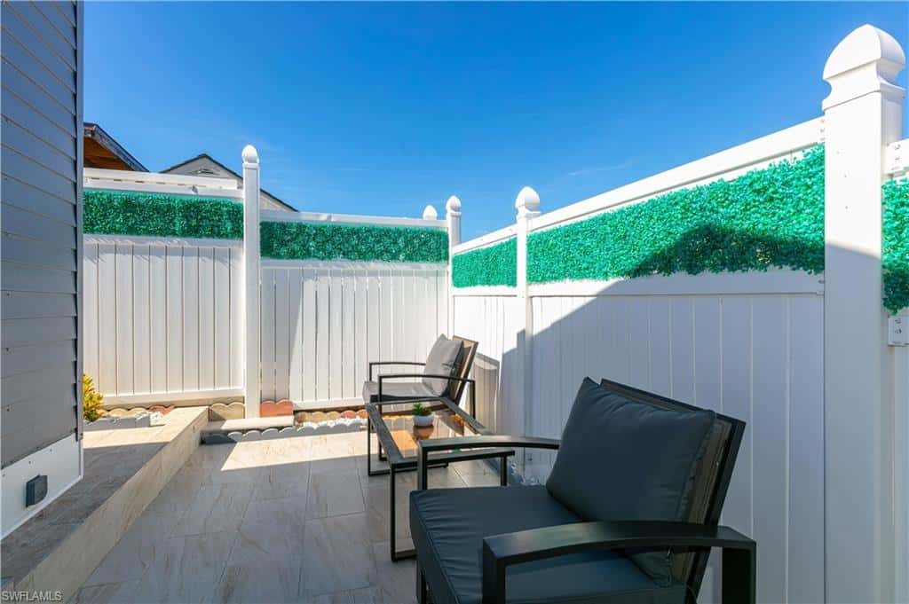 5608 Mandarin Ct, Davenport, photo 24