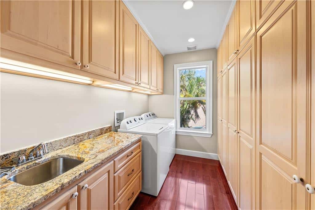 1807 Coral Cir, North Fort Myers, photo 32
