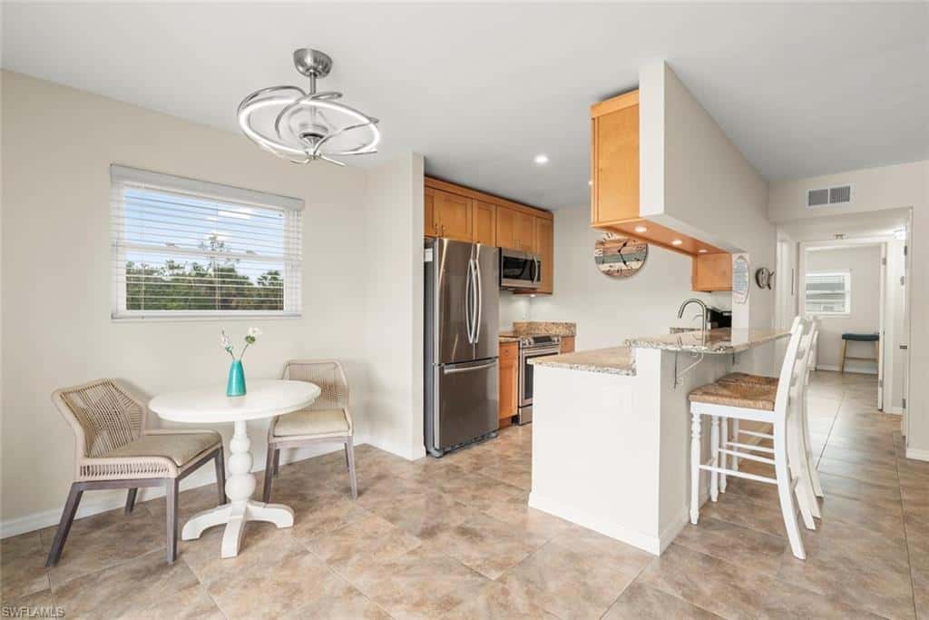 601 Periwinkle Way #d5, Sanibel, photo 6