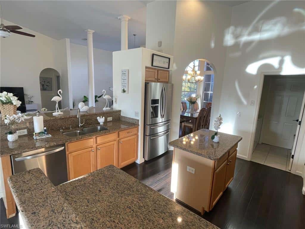 2409 17th Pl, Cape Coral, photo 4