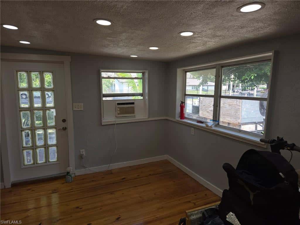 3207 Broadway, Fort Myers, photo 4