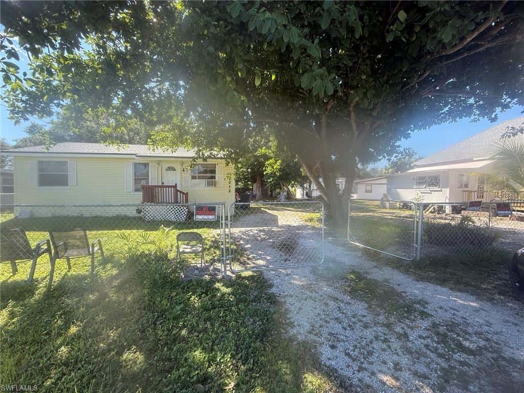 3207 Broadway, Fort Myers, photo 21
