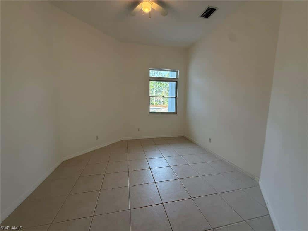 570 31st St, Naples, photo 32