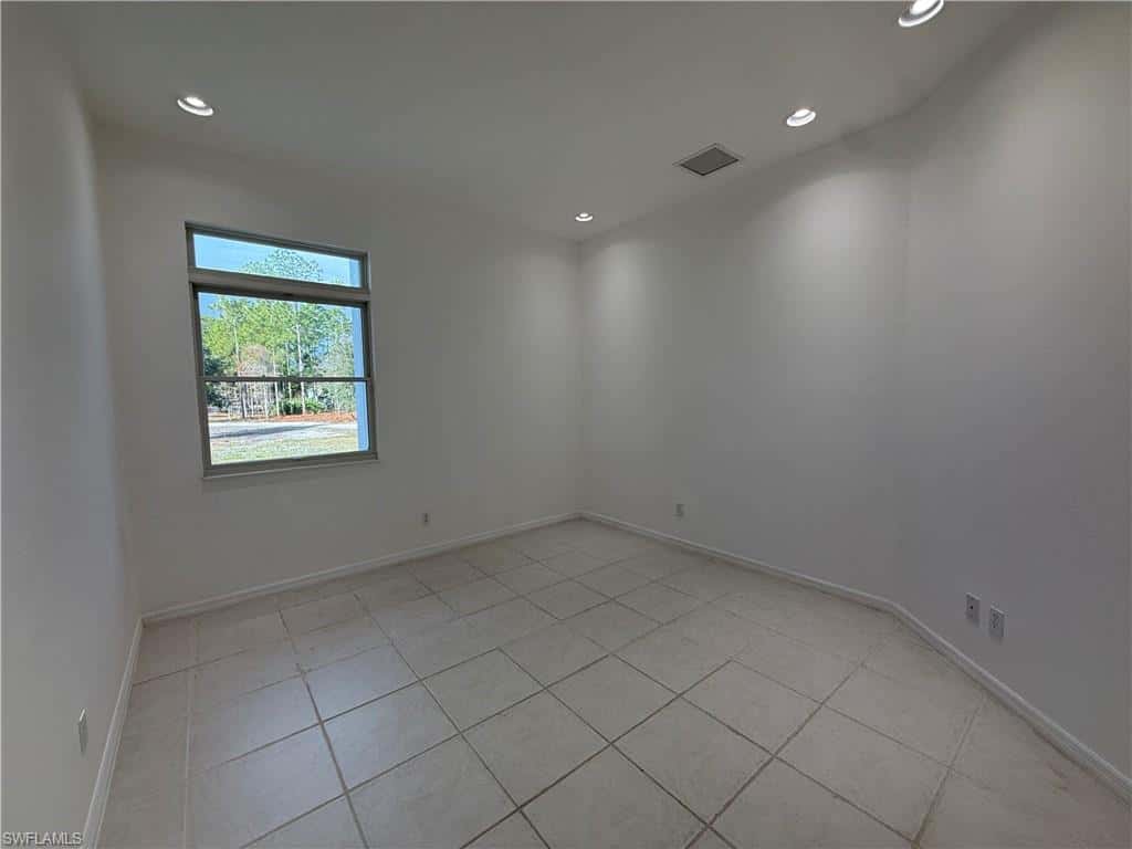 570 31st St, Naples, photo 33