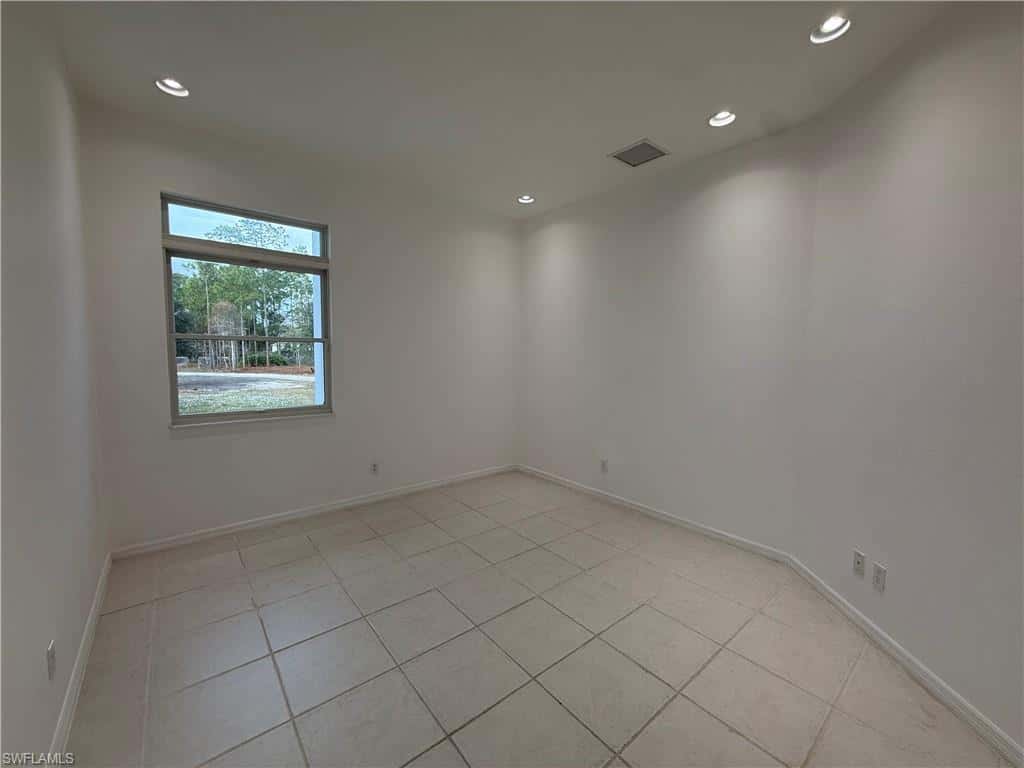 570 31st St, Naples, photo 37