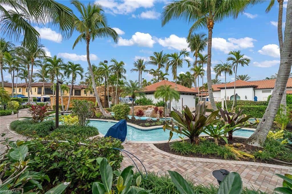 1015 Sandpiper St #d105, Naples, photo 34