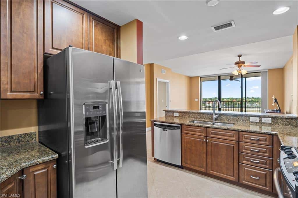 5793 Cape Harbour Dr #615, Cape Coral, photo 16