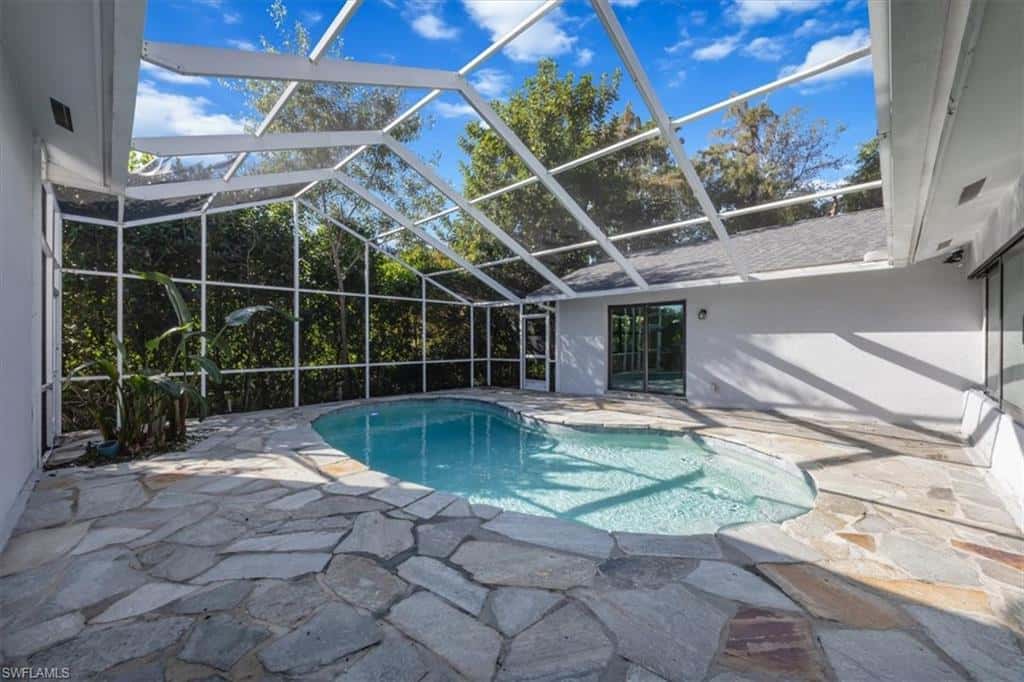 6161 Waxmyrtle Way, Naples, photo 27