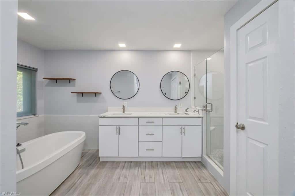 6161 Waxmyrtle Way, Naples, photo 20