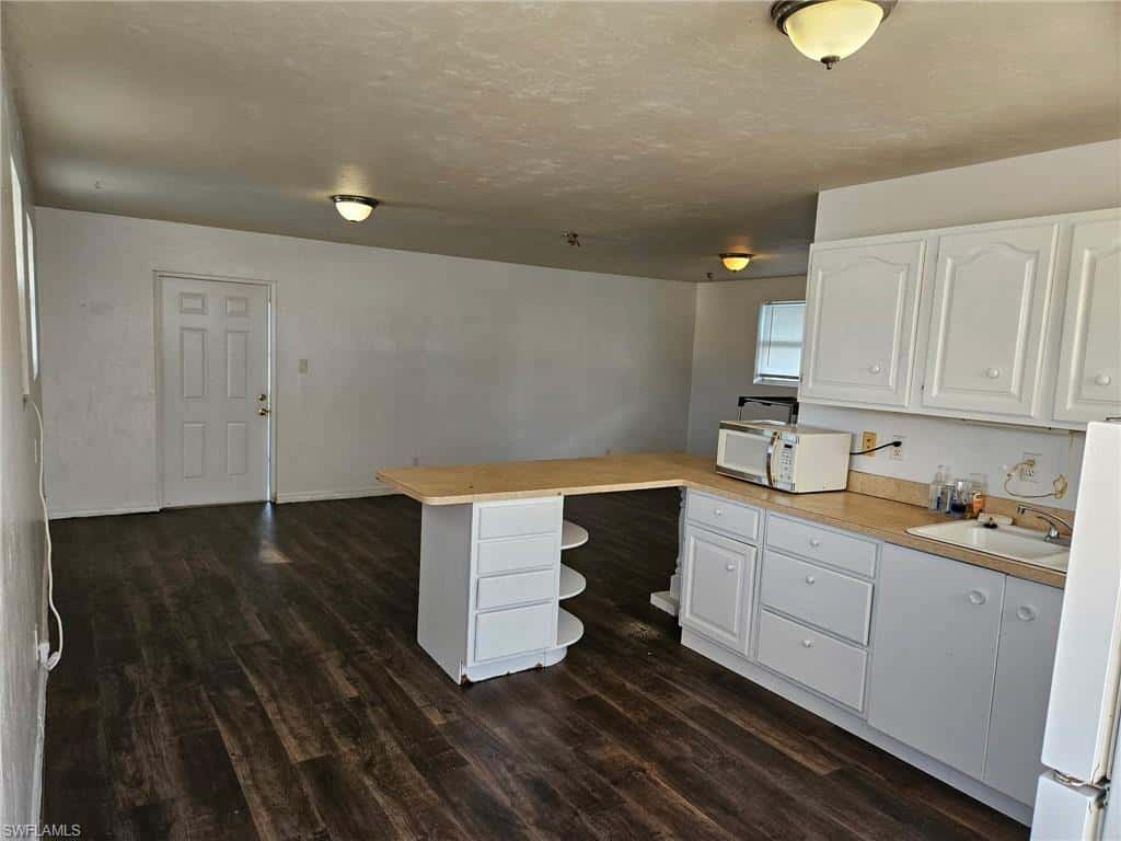 315 Pettit Dr, Naples, photo 11