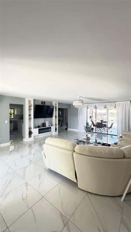 1709 44th Ter, Cape Coral, photo 5