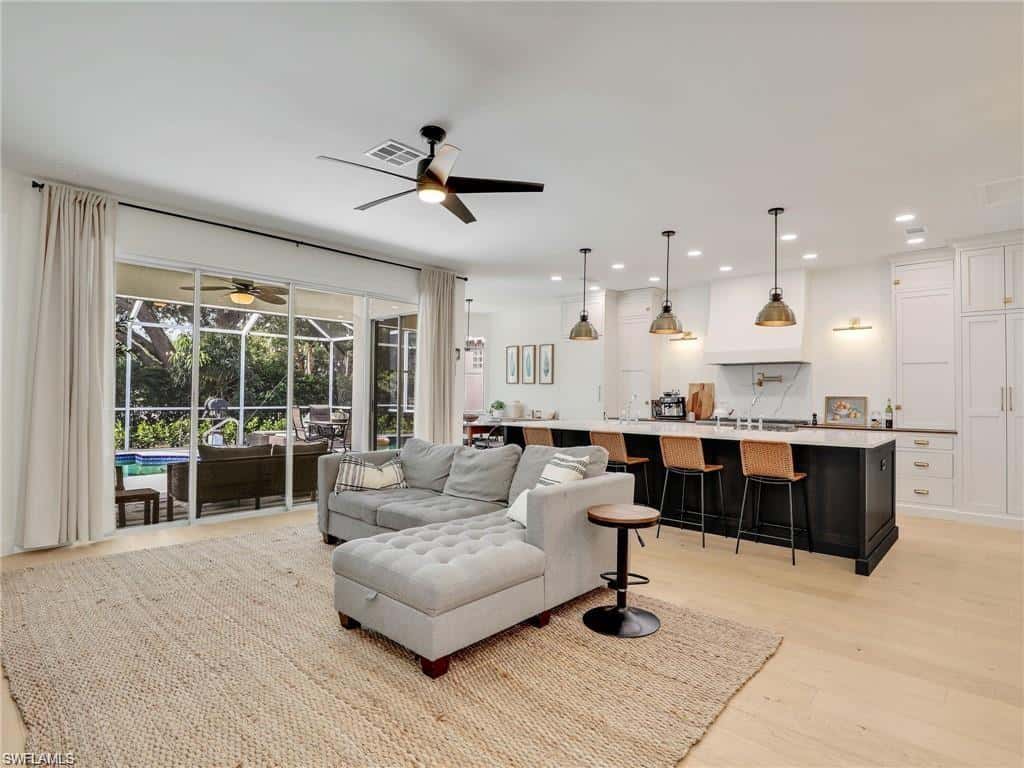 8850 Springwood Ct, Bonita Springs, photo 12