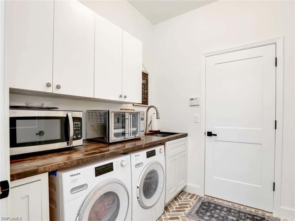 8850 Springwood Ct, Bonita Springs, photo 28