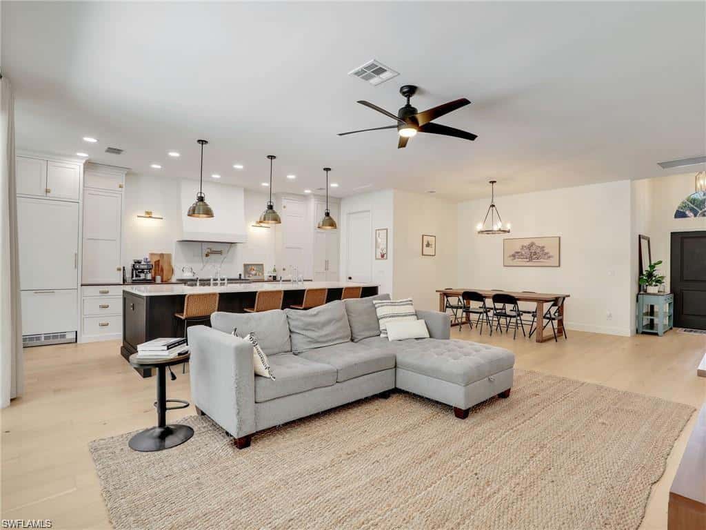 8850 Springwood Ct, Bonita Springs, photo 11