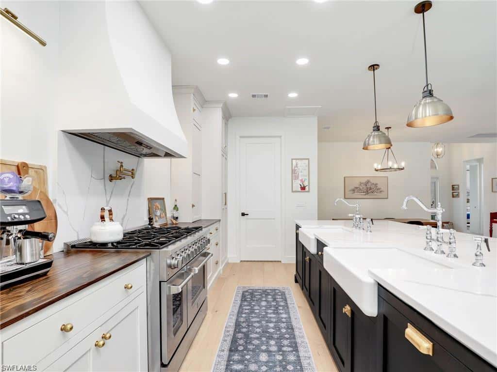 8850 Springwood Ct, Bonita Springs, photo 25
