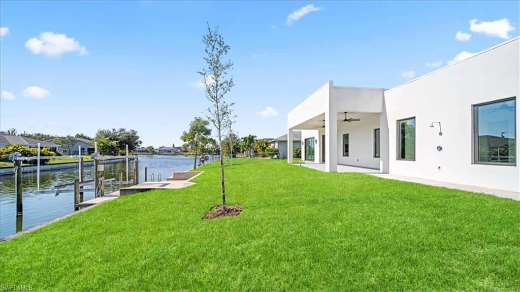 526 4th St, Cape Coral, photo 11