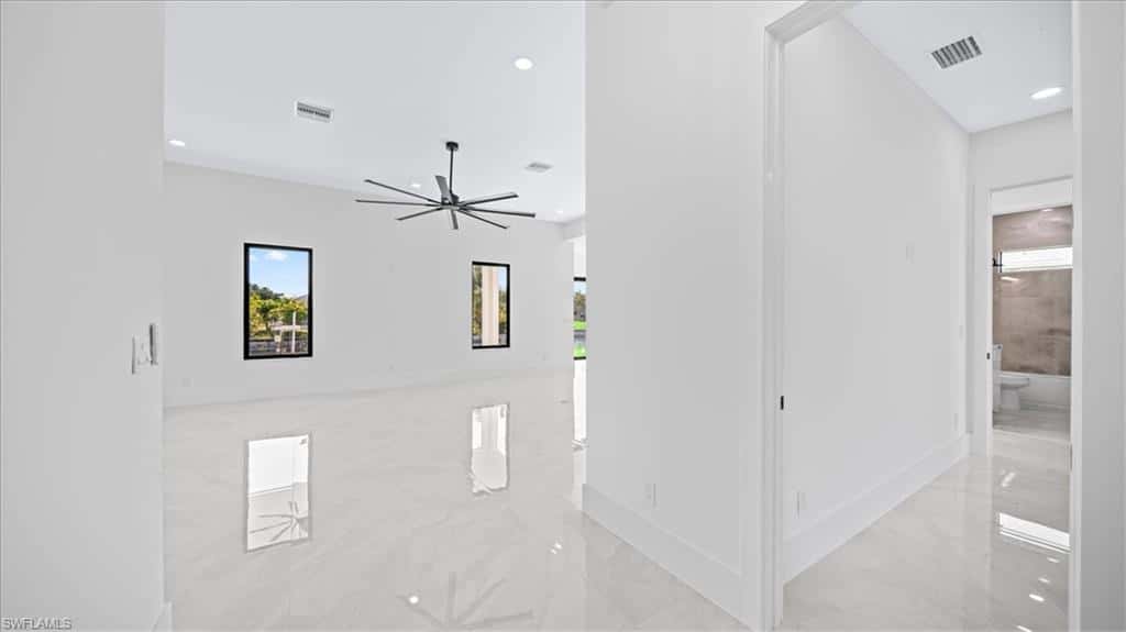 526 4th St, Cape Coral, photo 39