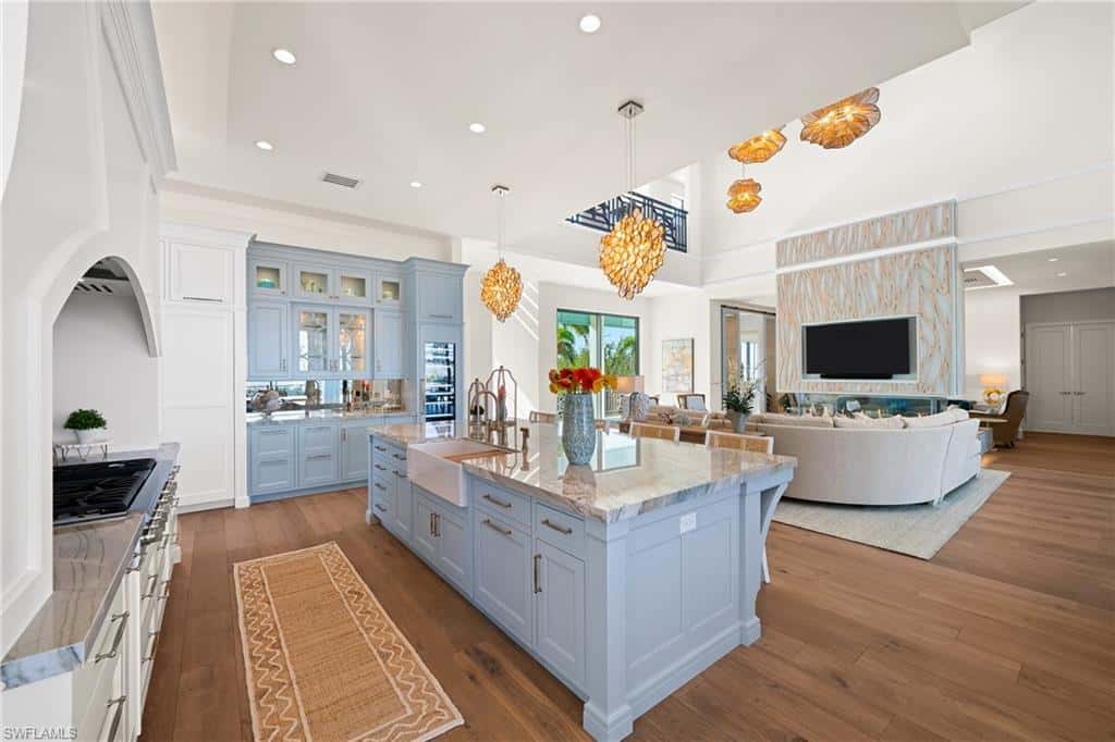 99 Saint Lucia Ln, Bonita Springs, photo 7