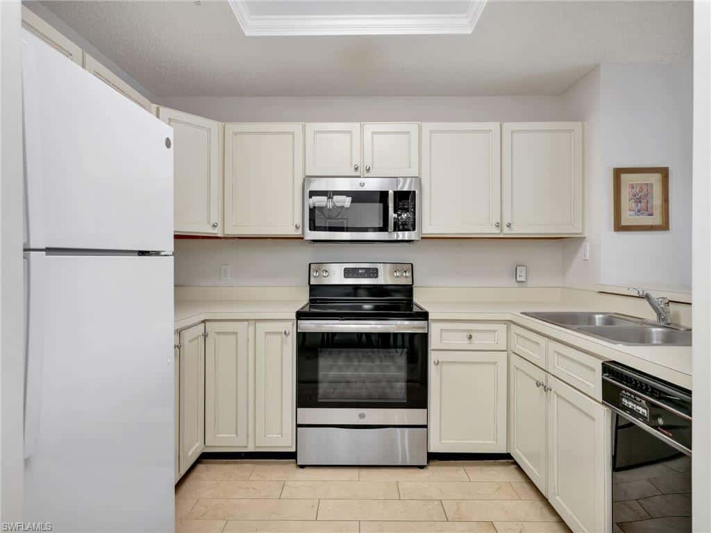 900 Arbor Lake Dr #9-301, Naples, photo 15