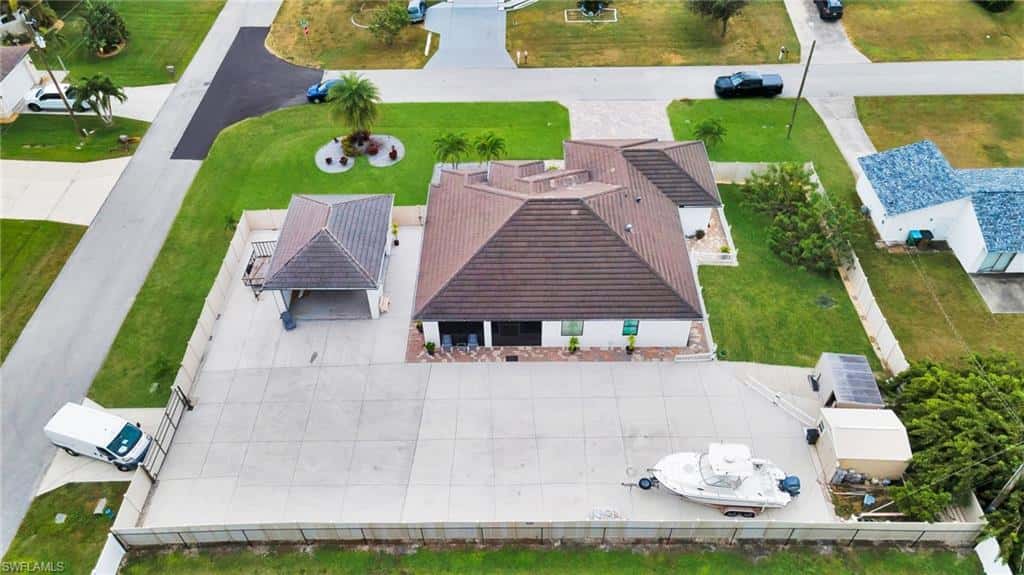 425 15th St, Cape Coral, photo 48