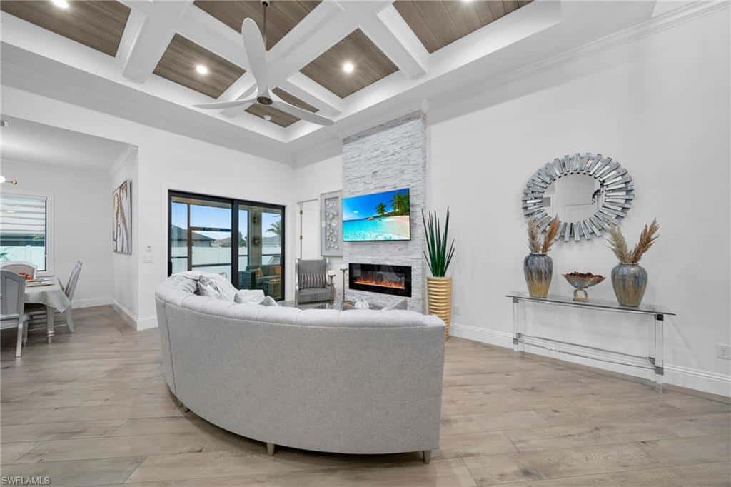 425 15th St, Cape Coral, photo 8