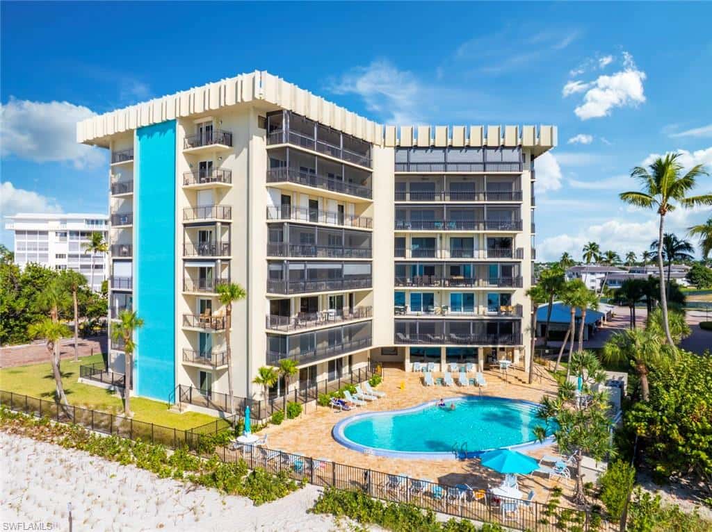 3399 Gulf Shore Blvd #111, Naples, photo 43