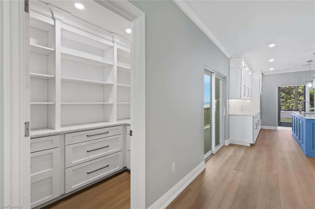 3399 Gulf Shore Blvd #111, Naples, photo 7