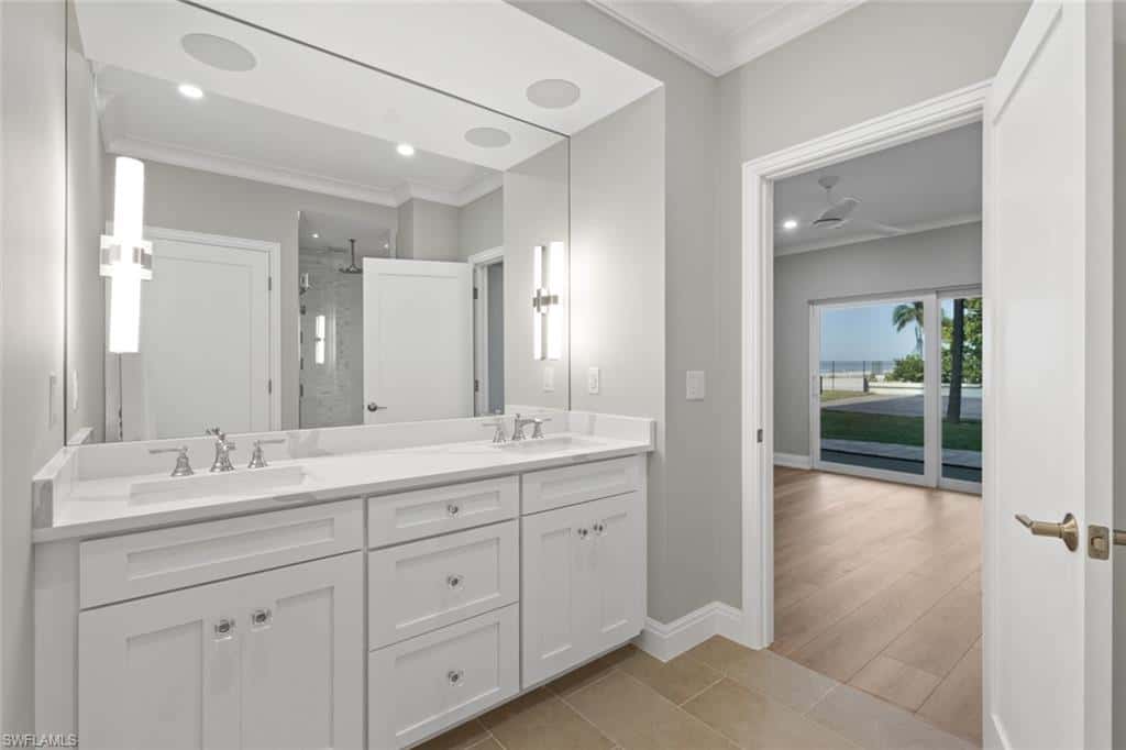 3399 Gulf Shore Blvd #111, Naples, photo 29