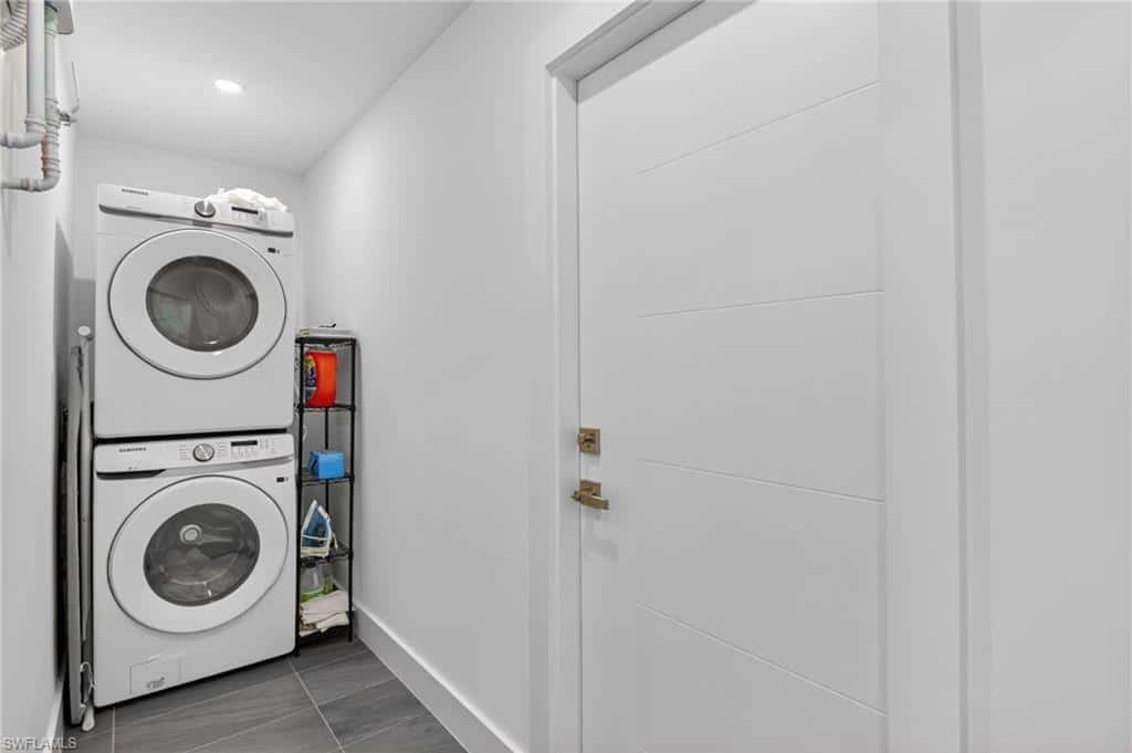 565 110th Ave, Naples, photo 32