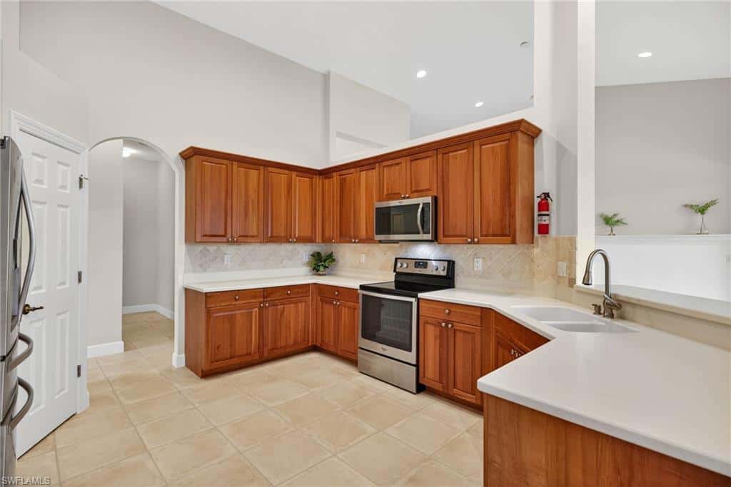 8968 Morgan Ct, Naples, photo 9