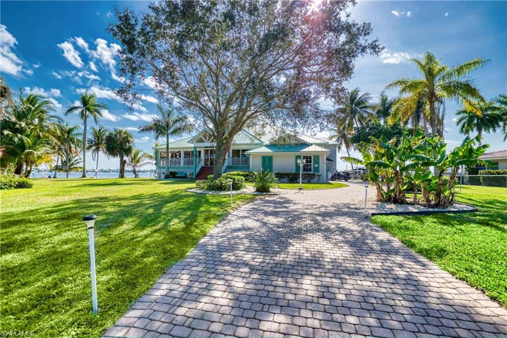1218 Flamingo Dr, Cape Coral, photo 6