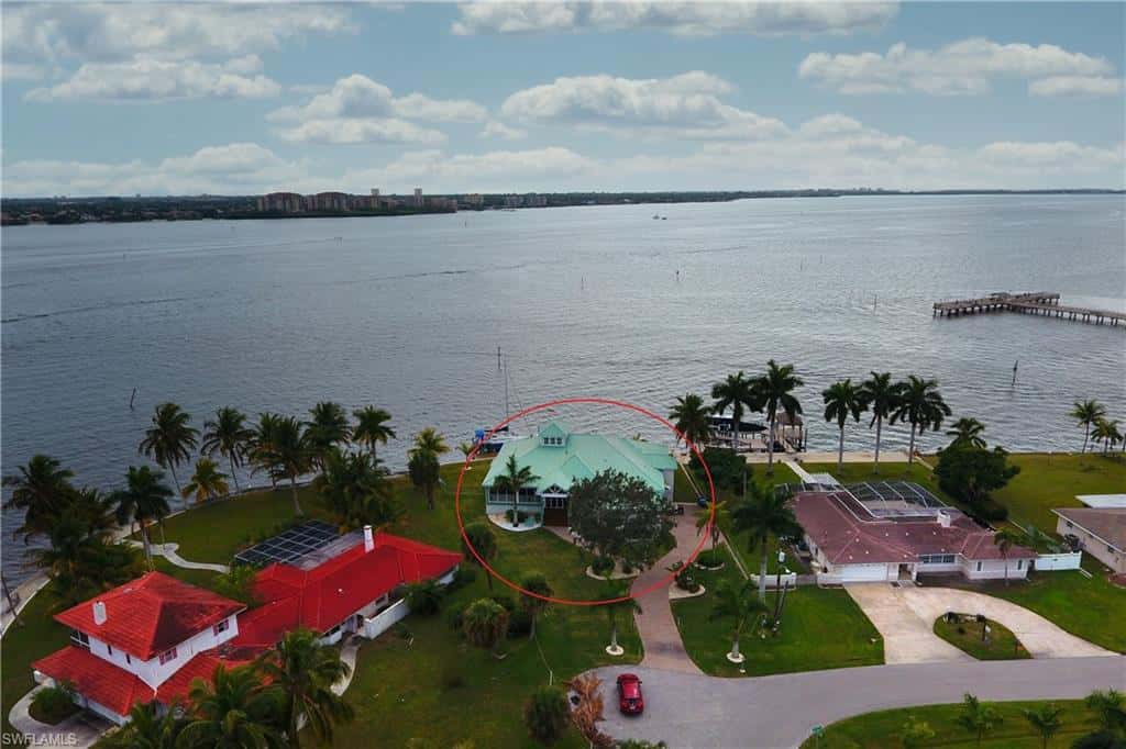 1218 Flamingo Dr, Cape Coral, photo 5