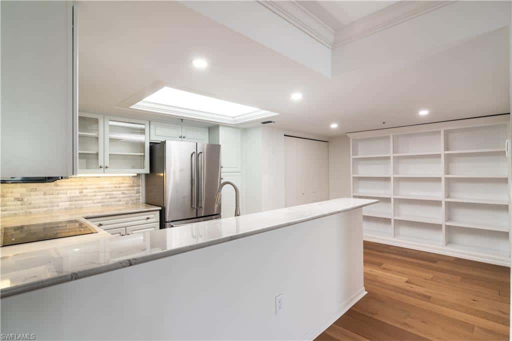 6825 Grenadier Blvd #1002, Naples, photo 24