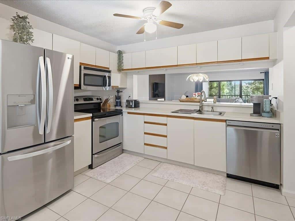 5767 Deauville Cir #d305, Naples, photo 10