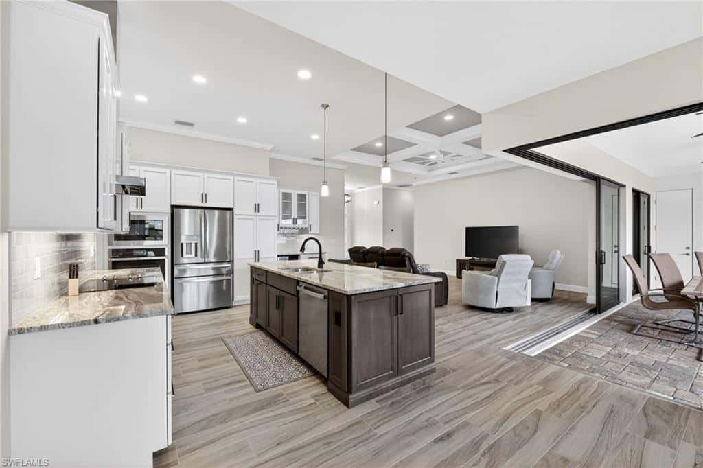 609 Monaco Dr, Punta Gorda, photo 12