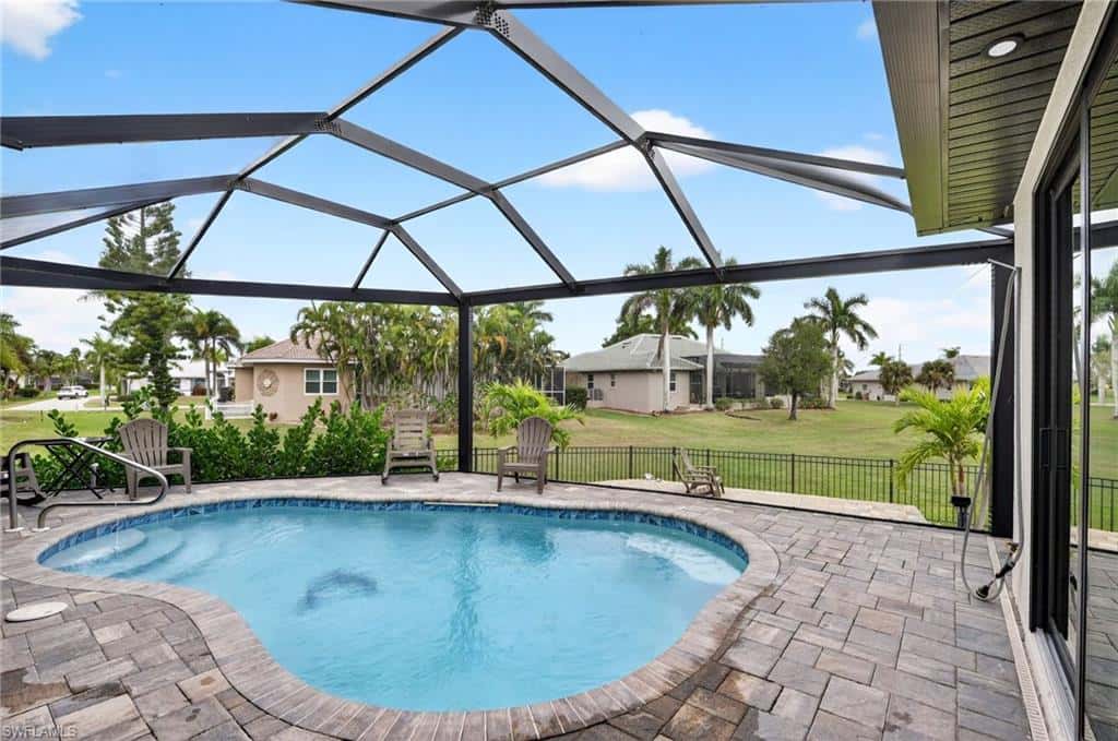 609 Monaco Dr, Punta Gorda, photo 4