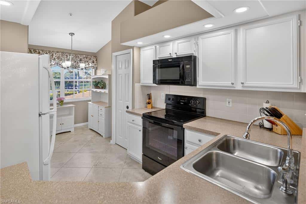 13046 Amberley Ct #611, Bonita Springs, photo 13