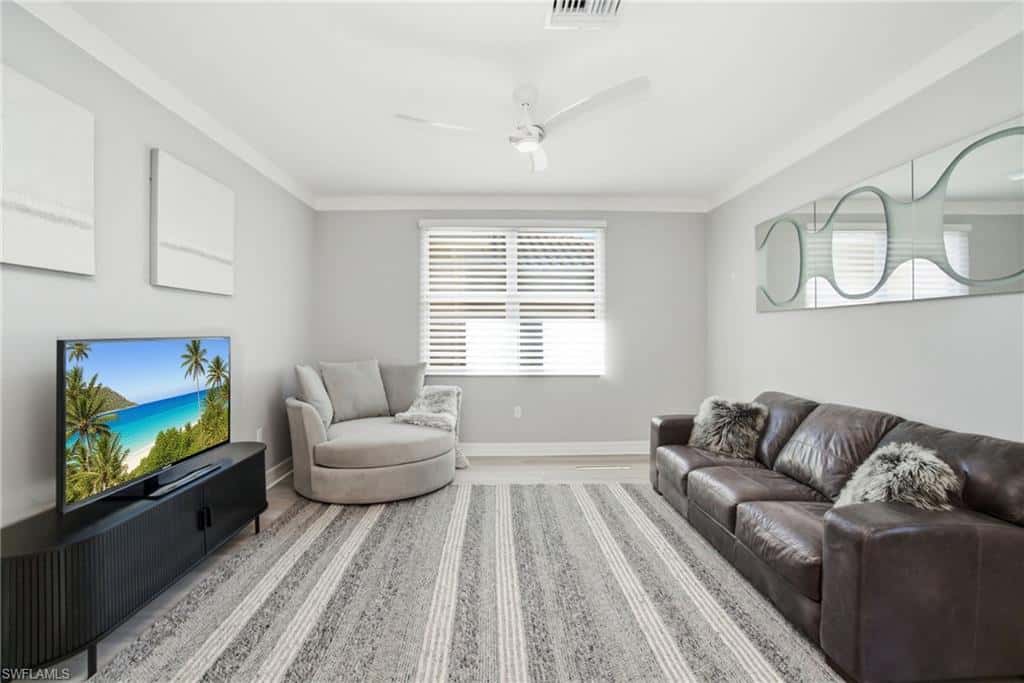 4654 Kensington Cir, Naples, photo 13