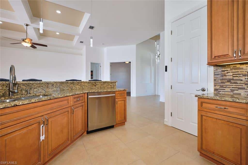 1906 30th Ter, Cape Coral, photo 12